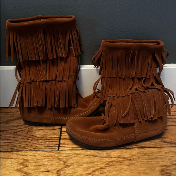 3-Layer Fringe suede Boot. - Picture 2 of 5